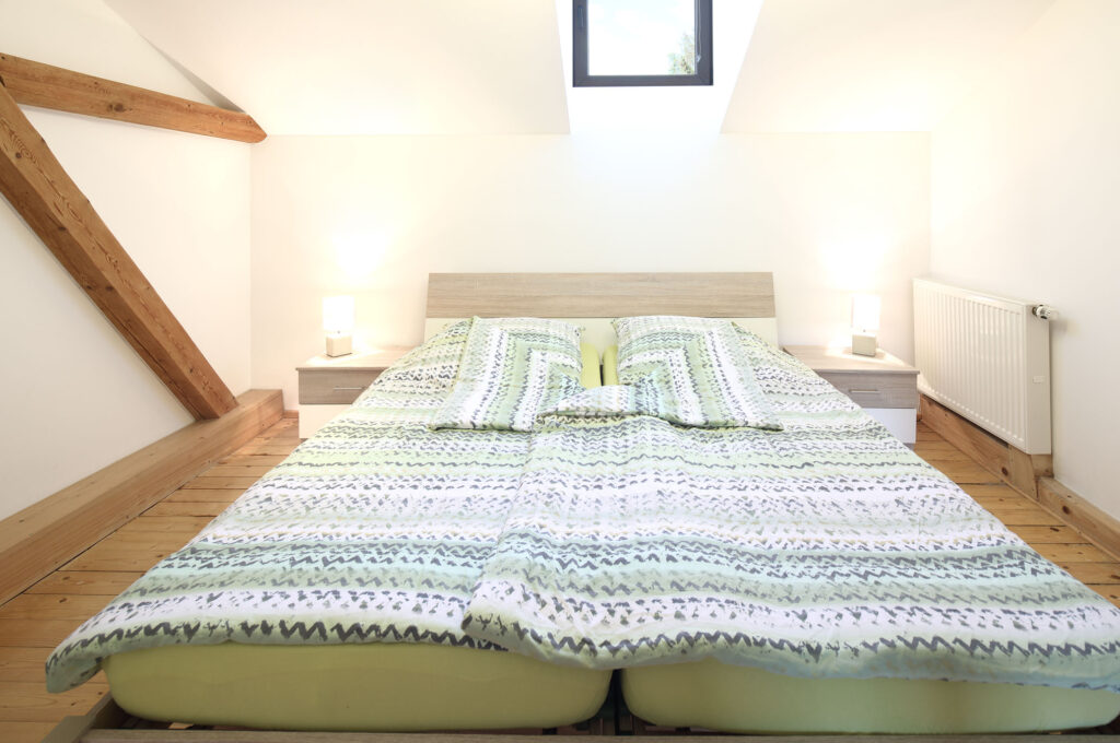 Ferienhaus Kreuzbergblick Bayerischer Wald Schlafzimmer 2 Gaube Ferienhaus Kreuzbergblick Bayerischer Wald Schlafzimmer 2 Gaube